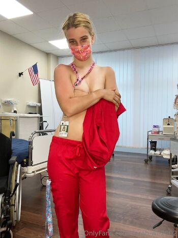 Sarah / sarah-wi-2002 nude photo #18