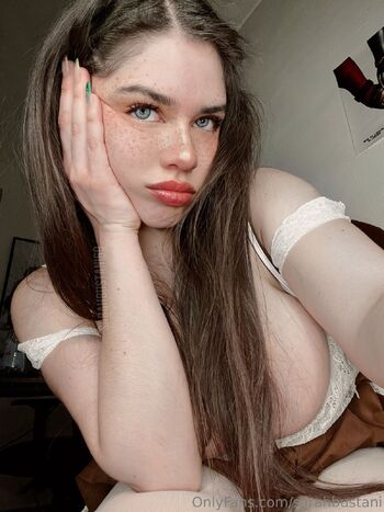 Sara Bustan / sarahbustani / sarahbustani69 nude photo #1