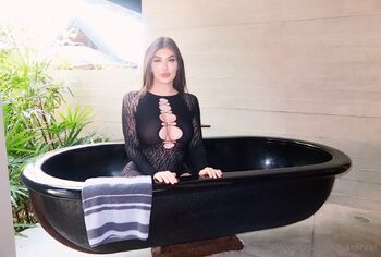 Sarah / sarahlal nude photo #9