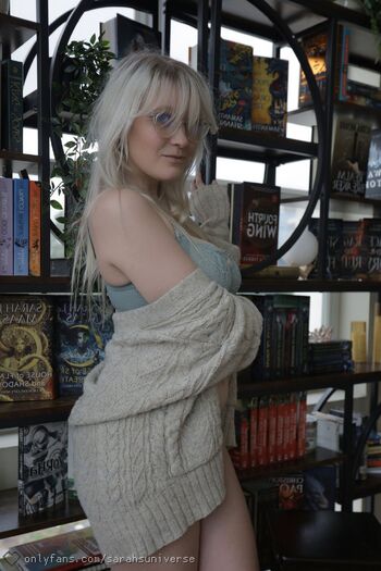 OnlyFans / sarahsuniversefree nude photo #13