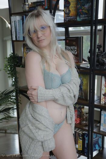 OnlyFans / sarahsuniversefree nude photo #14