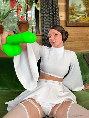 Sara Underwoo / saraunderwood nude photo #6