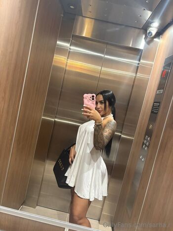 Sarha / sarha.r nude photo #30