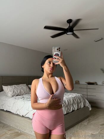 Sari Best natural body on O / sariahxoxo nude photo #53