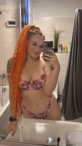 sarink / sarinka98 nude photo #15