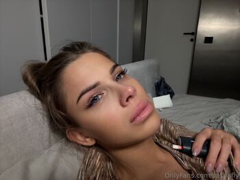 Sasha / sashafly nude photo #1