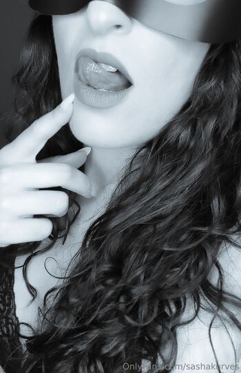 Sasha Kurve / sashakurves nude photo #10