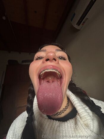 Sasha Tongue Princess / sashasexymouthh nude photo #11