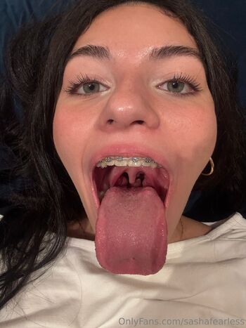 Sasha Tongue Princess / sashasexymouthh nude photo #33