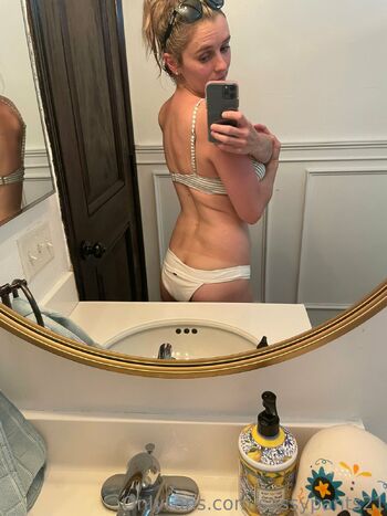 Lou / sassypants21 nude photo #17