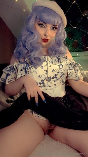 Ge / satans-knitwear nude photo #24