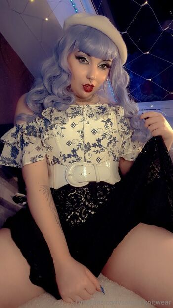 Ge / satans-knitwear nude photo #31