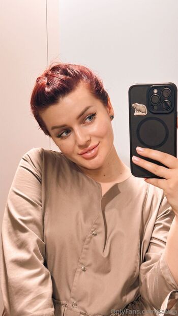 SaatiVv / satida nude photo #36