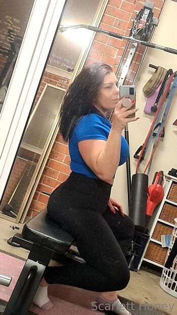 Scarlett Hone / scarletthoneyofficial nude photo #33