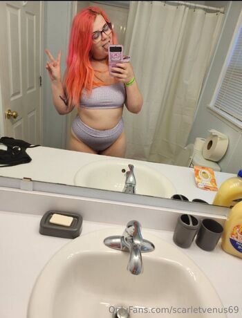 Scarlet Venu / scarletvenus69 nude photo #38