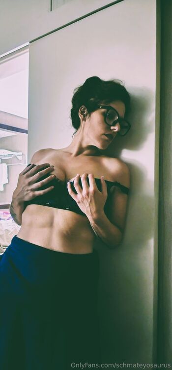 Catieosauru / schmateyosaurus nude photo #14