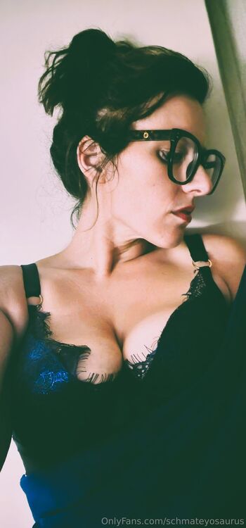 Catieosauru / schmateyosaurus nude photo #17