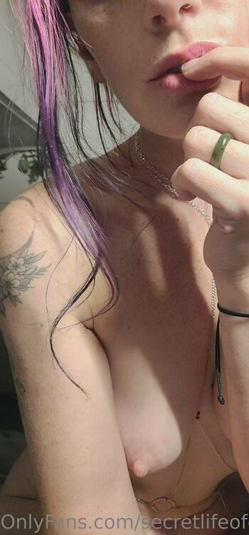 Ell / secretlifeofelle nude photo #19