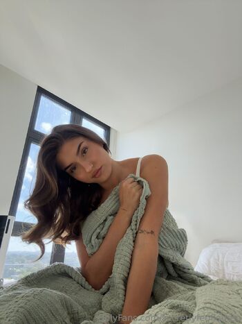 Lauren / secretlyfeoflauren nude photo #32