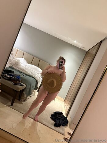 Selena Ra / selenarayxo nude photo #35