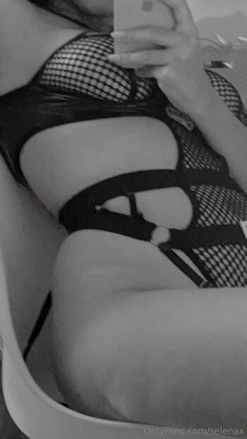Selen / selenax nude photo #12