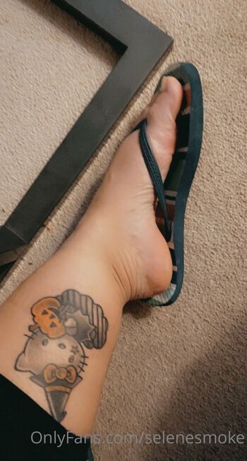 Selen / selenesmoke nude photo #3