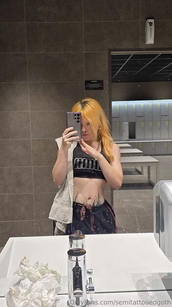 Dizzy Dark Queen / semitattooedgoth nude photo #24