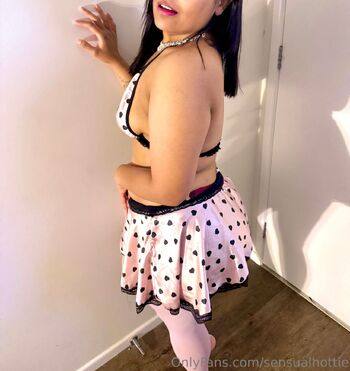 Indian Secret Mom aka Indian Goddes / sensualhottie nude photo #8