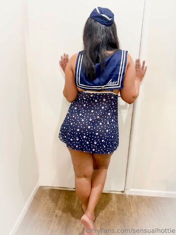 Indian Secret Mom aka Indian Goddes / sensualhottie nude photo #22