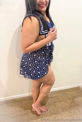 Indian Secret Mom aka Indian Goddes / sensualhottie nude photo #23