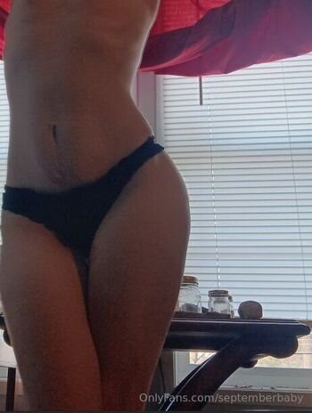 EllieMae / septemberbaby nude photo #28