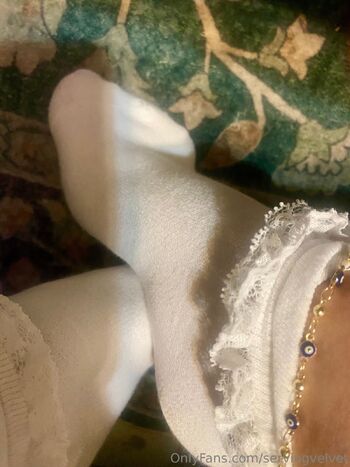 Anushka Velvet FREE ACCOUN / servingvelvet / anushkarises / anushkavelvet nude photo #10