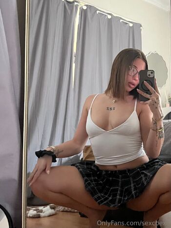 Be / sexcbexc / rebeccamaigan / rebeccamaigan2 nude photo #17