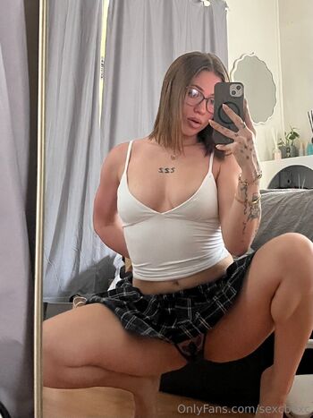 Be / sexcbexc / rebeccamaigan / rebeccamaigan2 nude photo #18