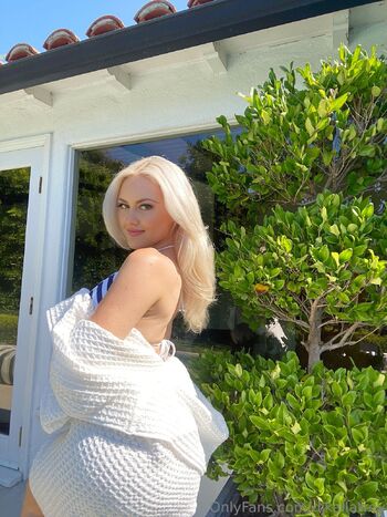 KT / sexiestdj nude photo #37