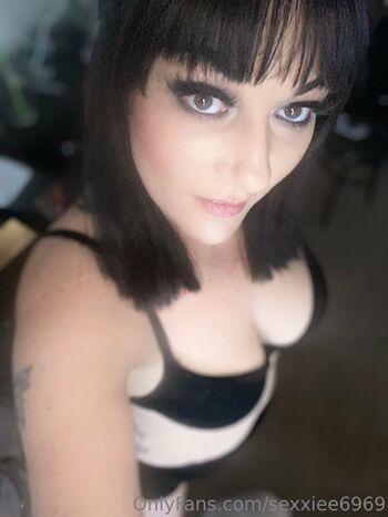 Sexxiee / sexxiee6969 nude photo #32