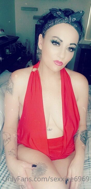 Sexxiee / sexxiee6969 nude photo #35