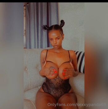 Night Nurs / sexxypanda69 nude photo #4