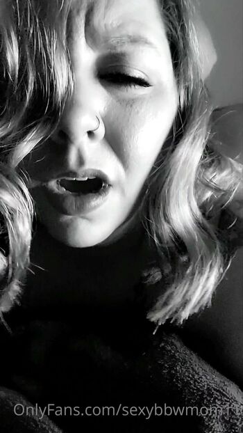 Sweet T / sexybbwmom11 nude photo #7