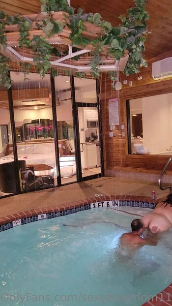 Sweet T / sexybbwmom11 nude photo #29