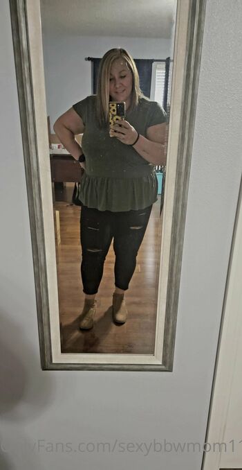 Sweet T / sexybbwmom11 nude photo #36