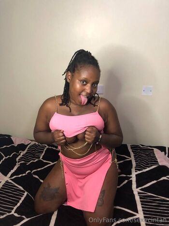 C.i.n.t.a. / sexycintah nude photo #2