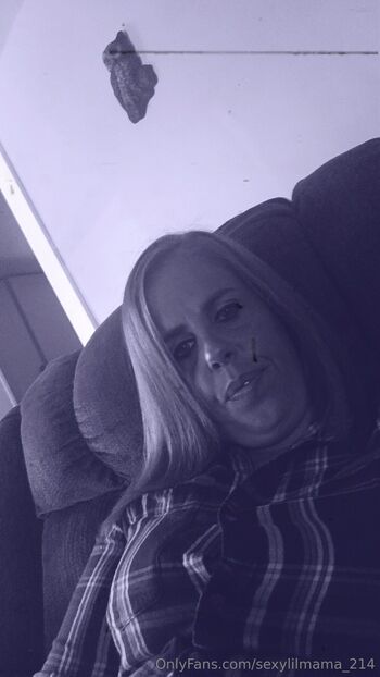 Sexylilmama_21 / sexylilmama_214 nude photo #17