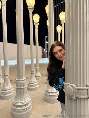 Lindsay Le / sexylindsaylee nude photo #34