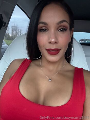 Tatiana / sexymama2626 nude photo #1