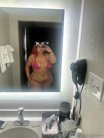 Sexyybubble / sexyybubbless nude photo #2