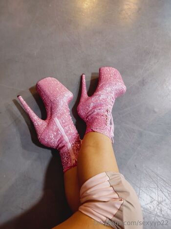 MICA / sexyyp22 nude photo #3