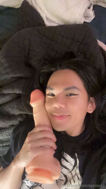 OnlyFans / sezisez2 nude photo #18