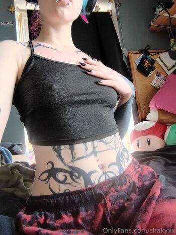 Scarlett / shakyxx nude photo #6