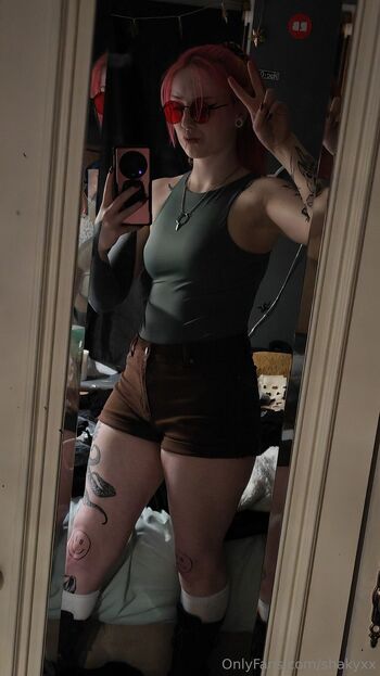 Scarlett / shakyxx nude photo #14